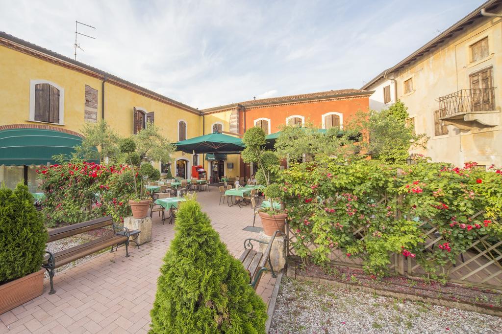 Hotel Antichi Cortili Dossobuono Eksteriør bilde
